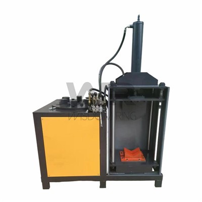 Машина для демонтажа металлолома