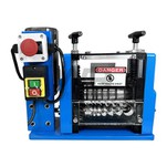 Машина для зачистки и очистки проводов кабеля